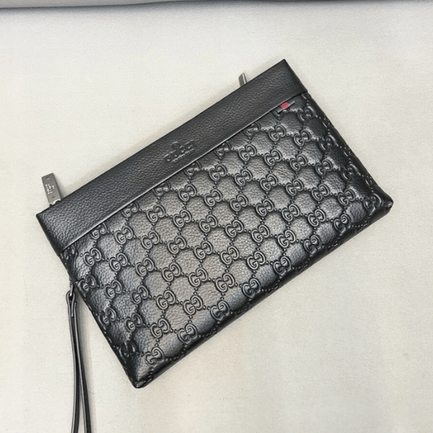 Gucci Microguccissima Clutch Black 10.6 Inches