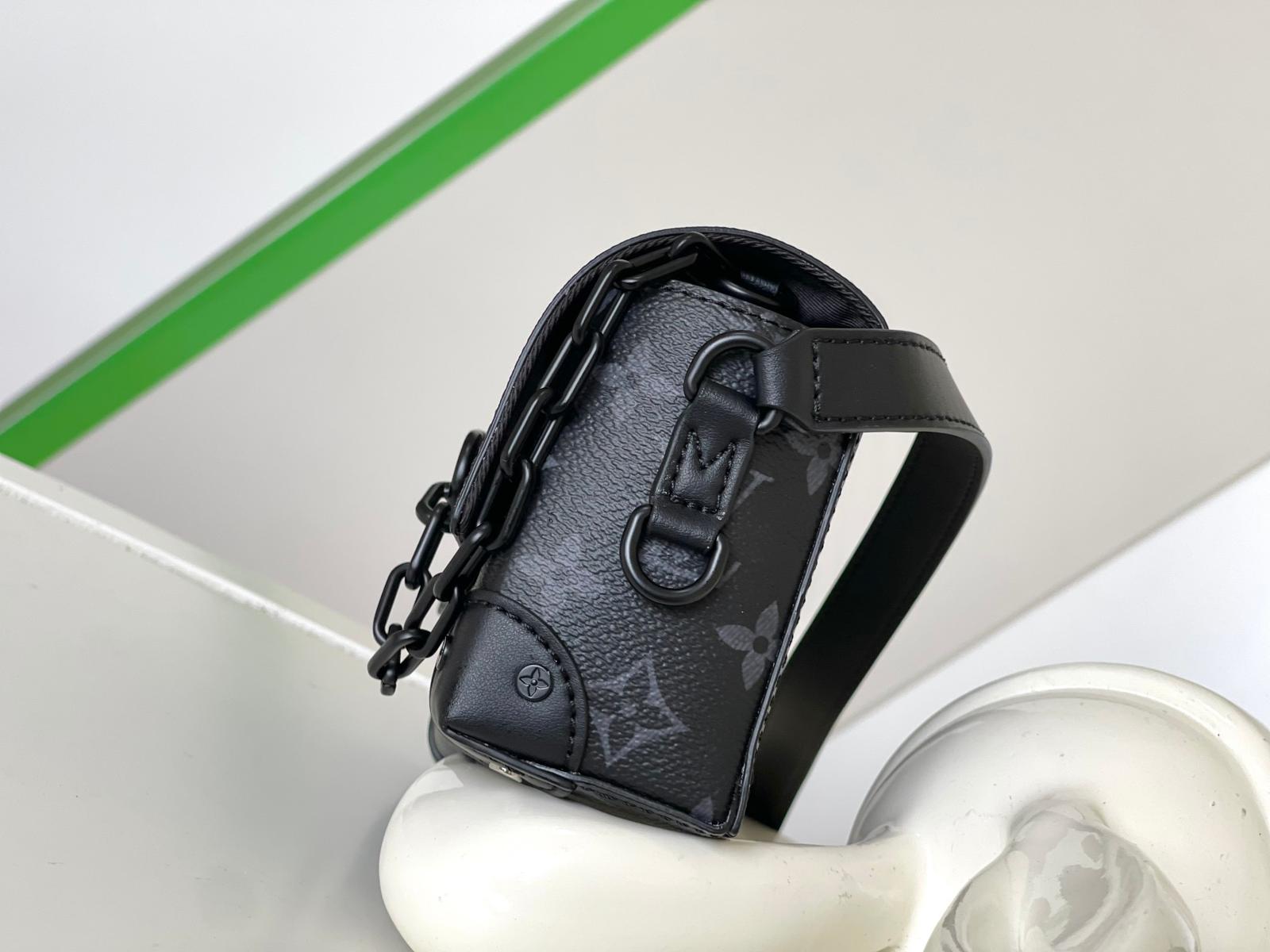 LV Steamer Wearable Wallet - cnluxepick