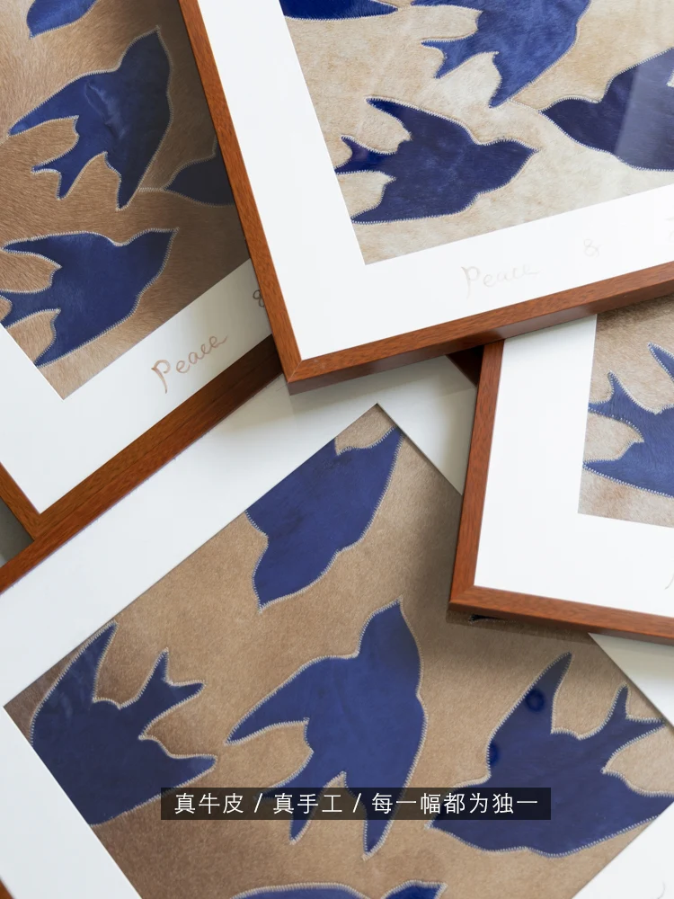 AH223 - Genuine Cowhide! 