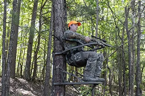 Summit Viper SD Climbing Treestand – Lightweight Aluminum, Padded Seat, 300 lb Capacity + Harness