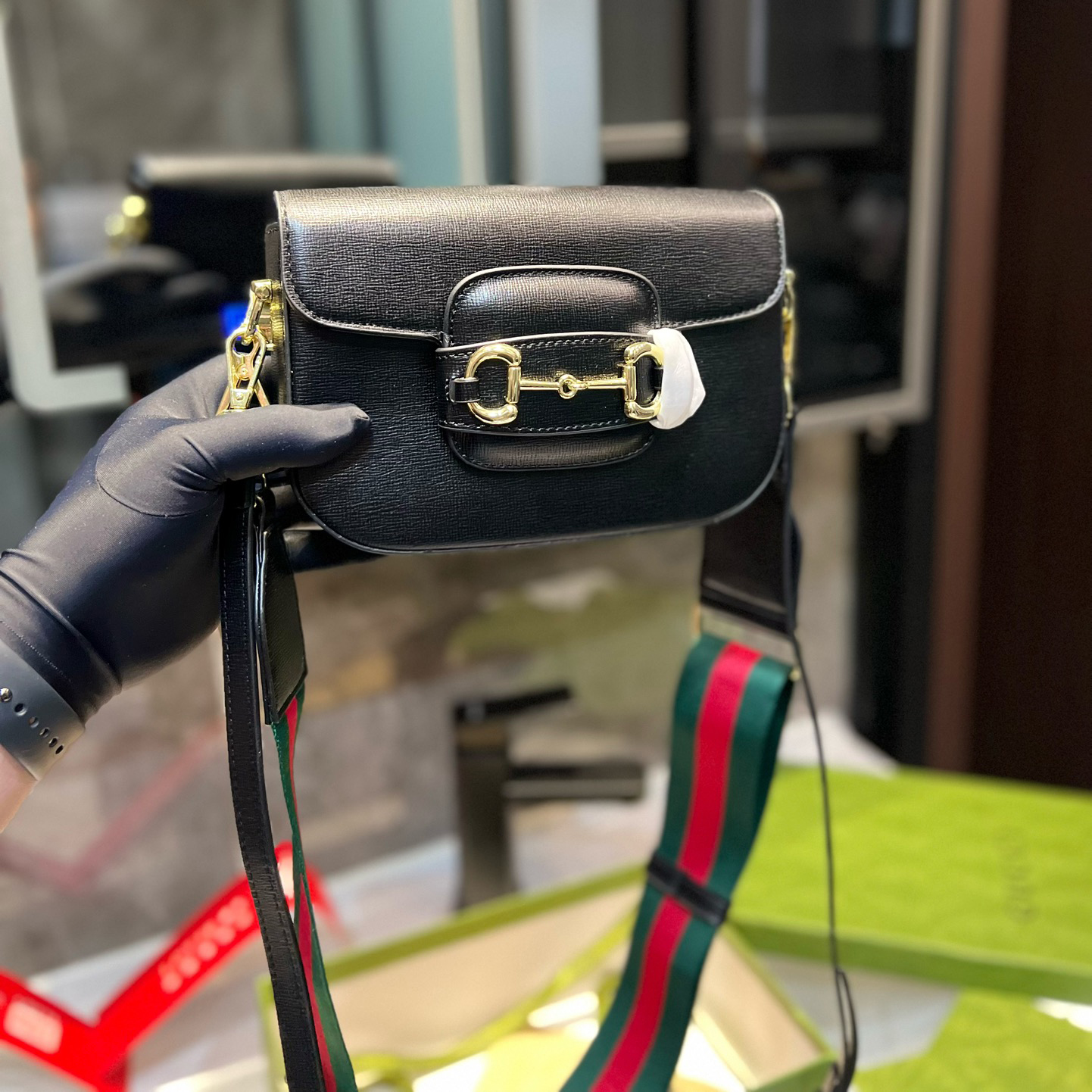 Gucci 1955 Horsebit Monogram saddle bag - cnluxepick