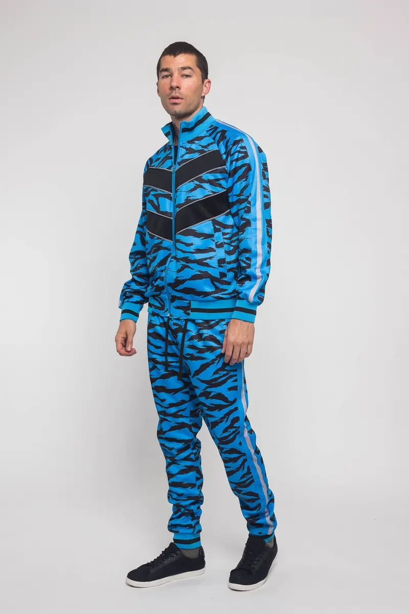 Tiger Stripe Tracksuit with Reflective Tape – Enhanced Visibility Design on Sporty Fleece Set