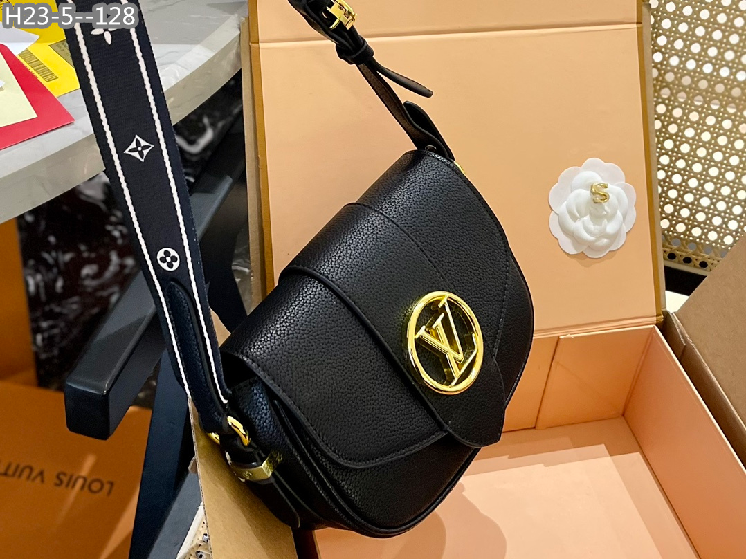 Louis Vuitton Pont 9 Soft Mm Black 25Cm M58967