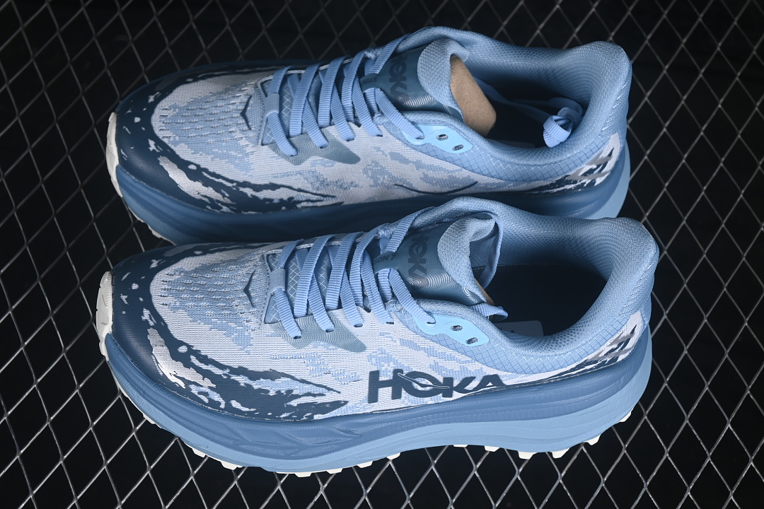 HOKA One One Stinson 7