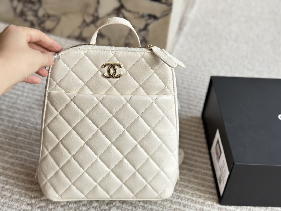 Chanel shoulder backpack - cnluxepick