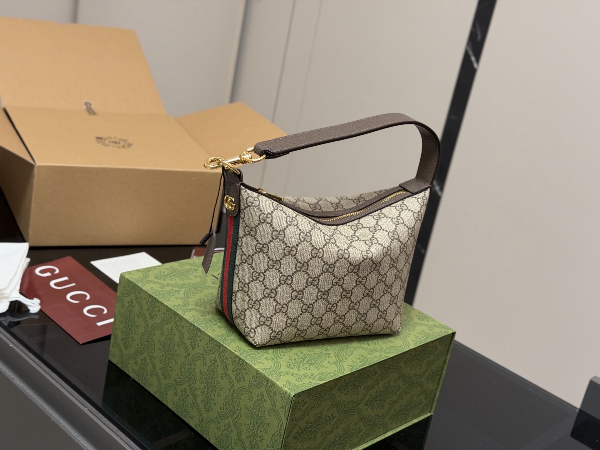 Gucci Hobo Lunch Box Bag - cnluxepick