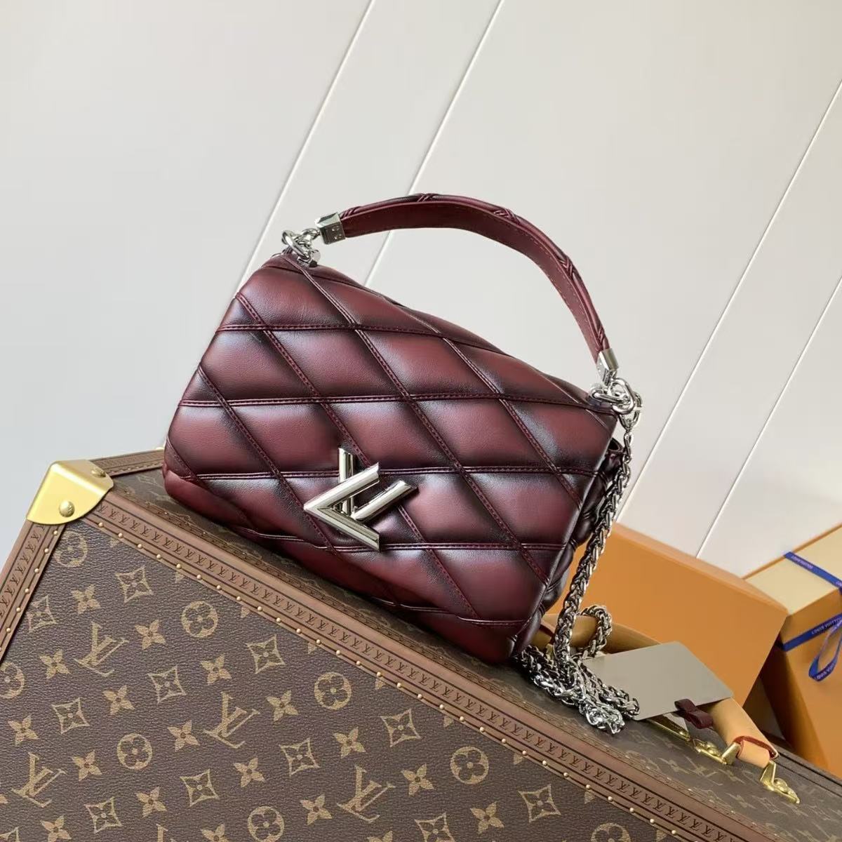 Lambskin Malletage GO-14 PM Bordeaux  M12567 - cnluxepick