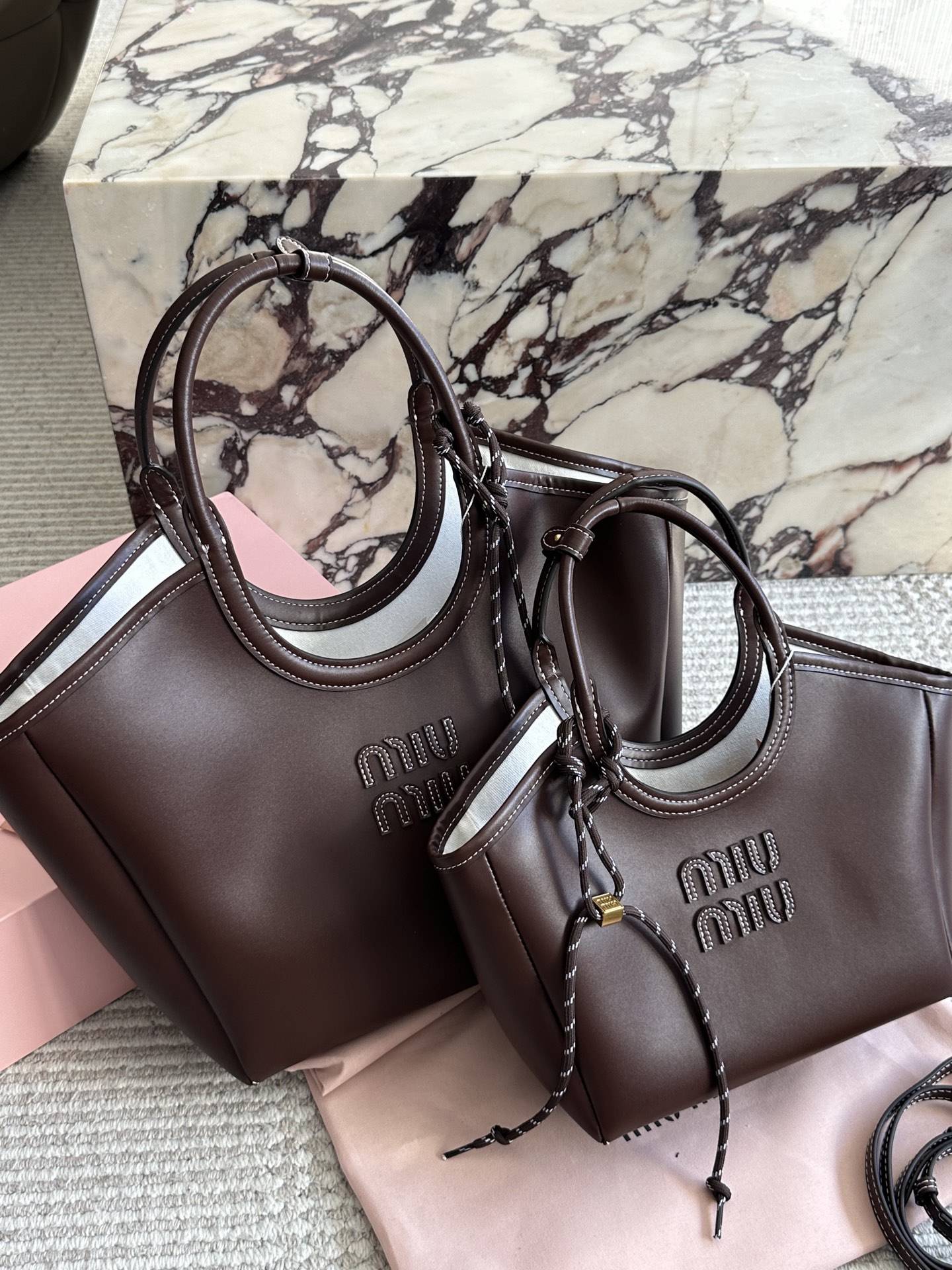 Miu Miu Tote Bag limited edition - cnluxepick