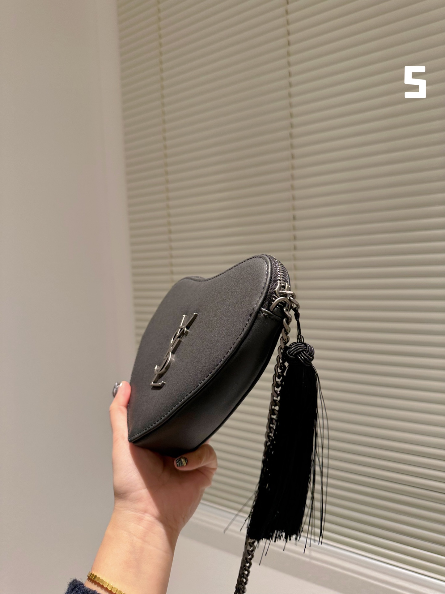 Saint Laurent Heart Bag In Smooth Leather Black