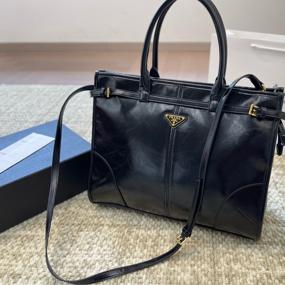 Prada Bonnie Extra Large Leather Handbag Black 42Cm 1BA439 2CYR F0002 V OOO