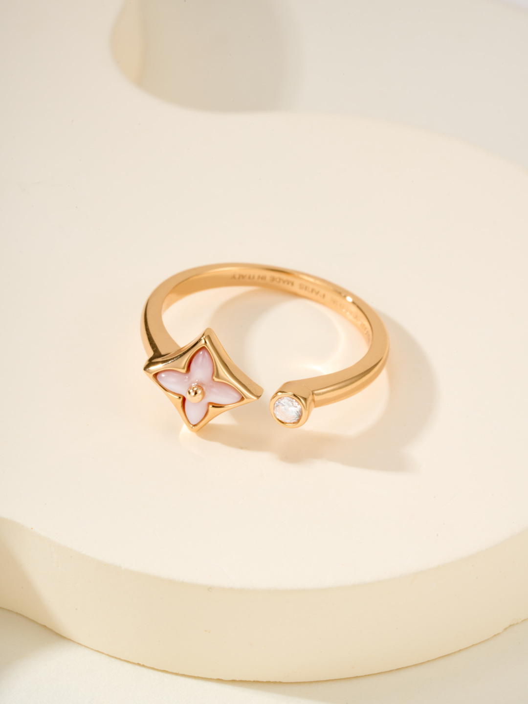 LV Color Blossom Mini Star Ring - cnluxepick