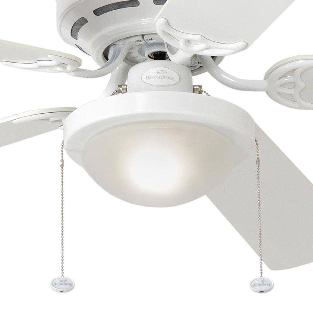 Harbor Breeze Armitage Builder Series White 52-in LED Indoor Flush Mount Ceiling Fan (5-Blade)