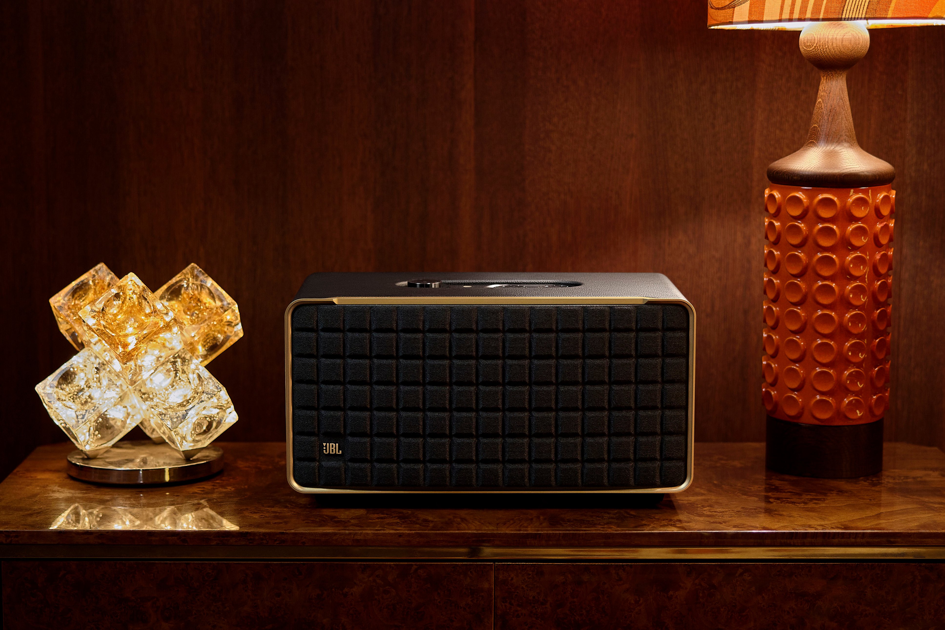 JBL - Authentics 500 Smart Home Speaker - Black