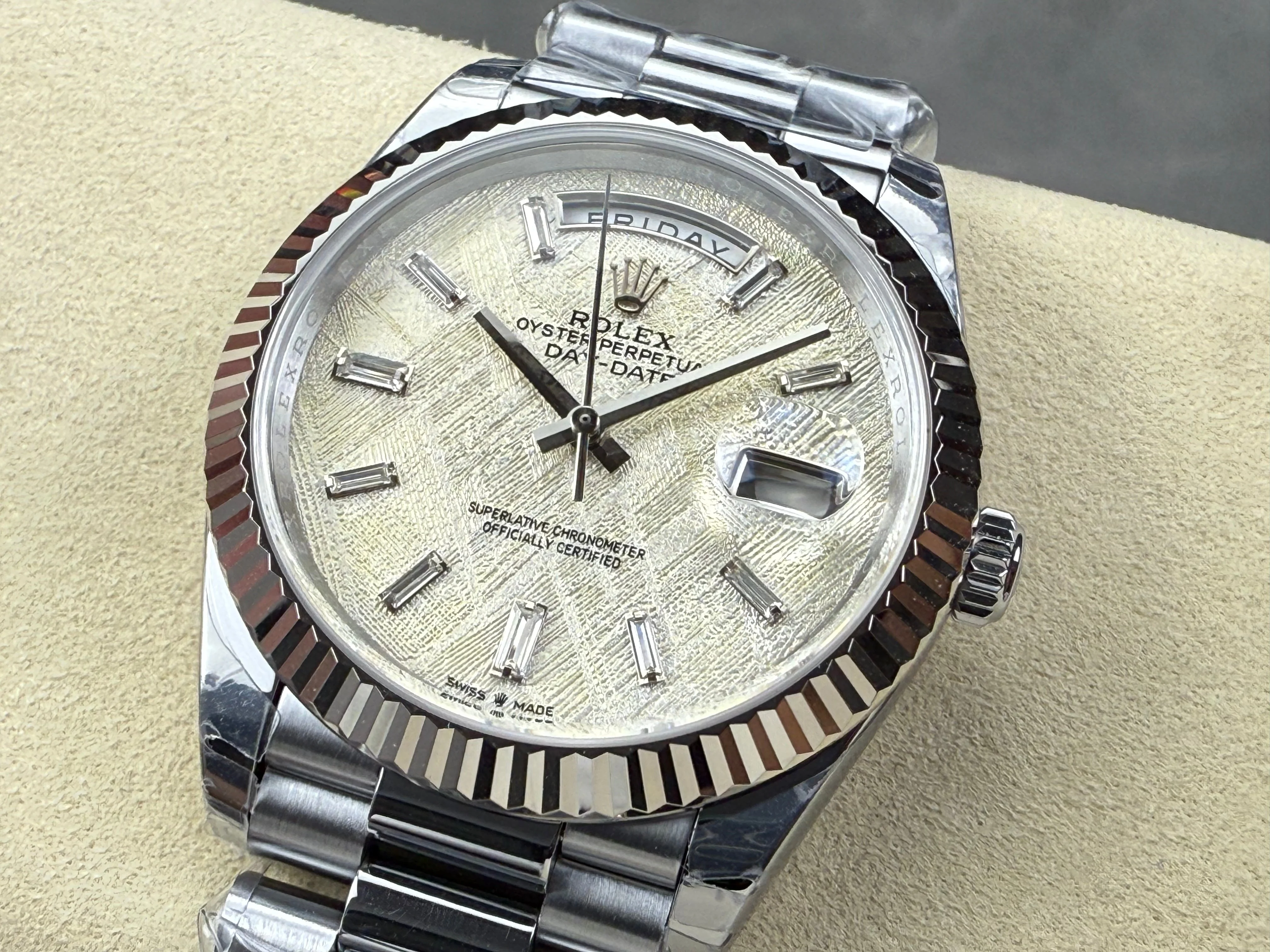Rolex Day-Date 40mm Silver Gold