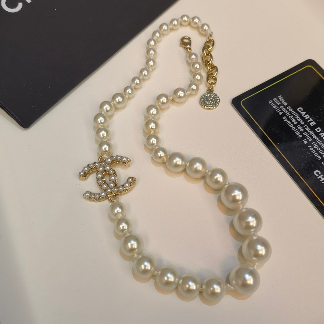 Chanel Pearl and Diamond Letter Necklace - cnluxepick