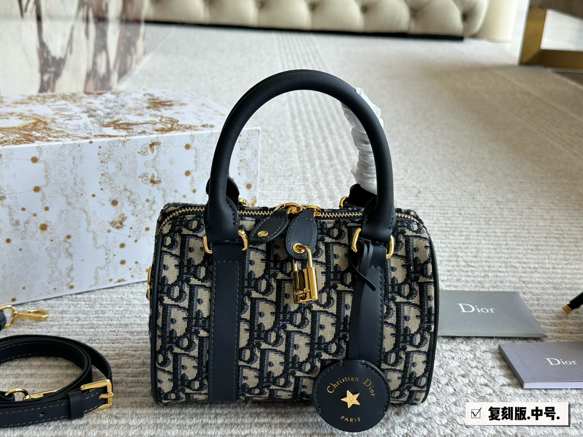 Dior Groove Boston handbag - cnluxepick
