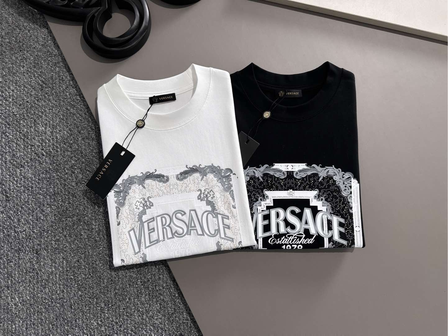 Versace Short-Sleeve T-Shirt - cnluxepick