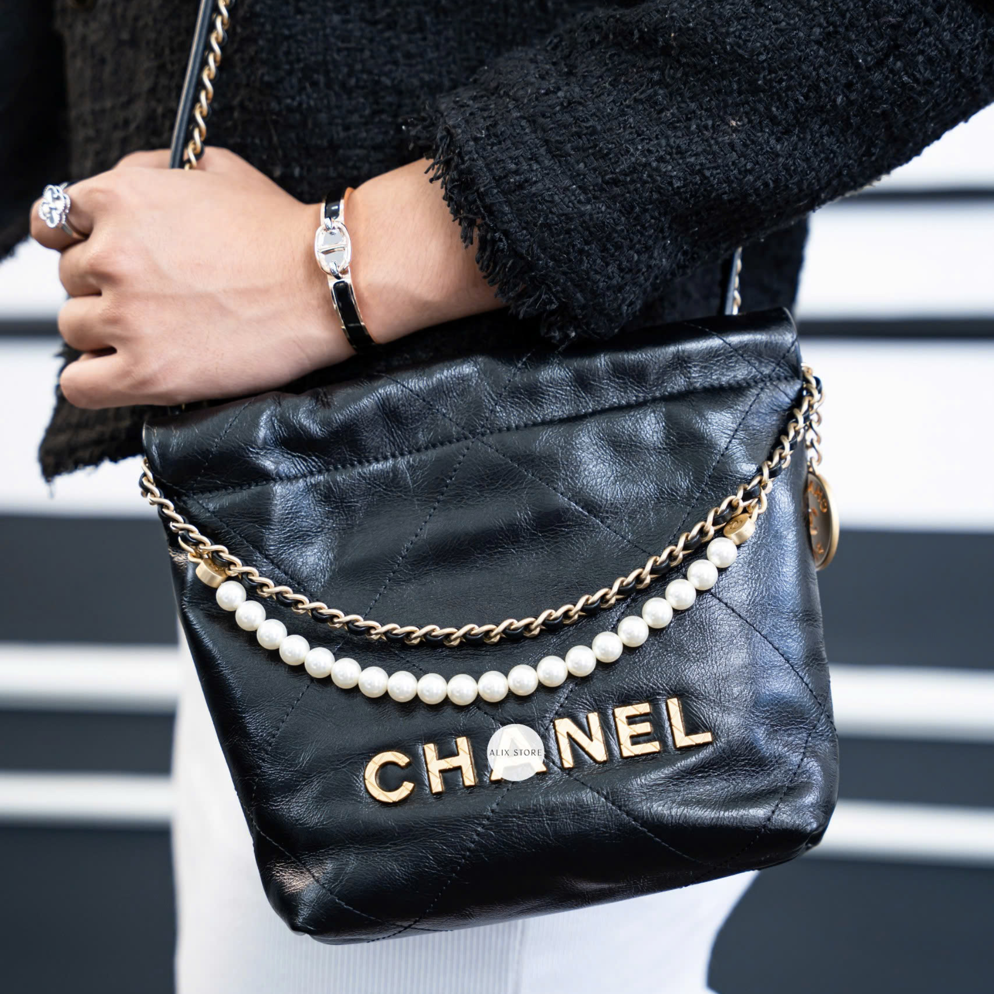 Chanel Pearl Chain Mini Vintage Gold Bag 20cm/7.9in