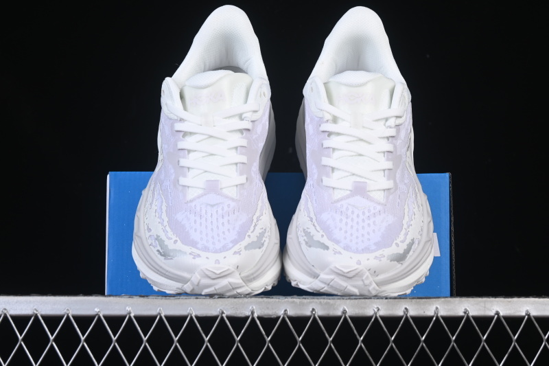 HOKA One One Stinson 7