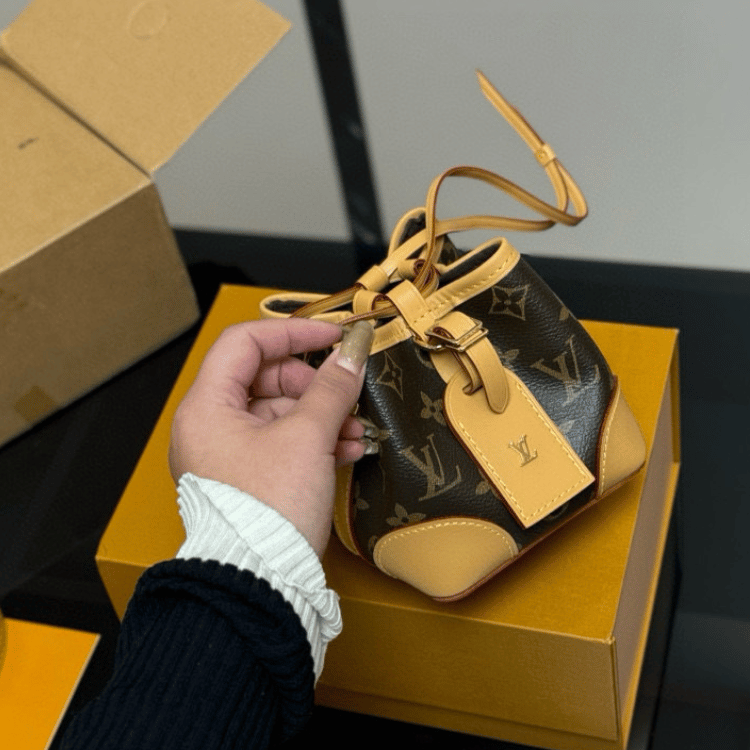 Louis Vuitton Noé BB Monogram Brown 8.7 Inches