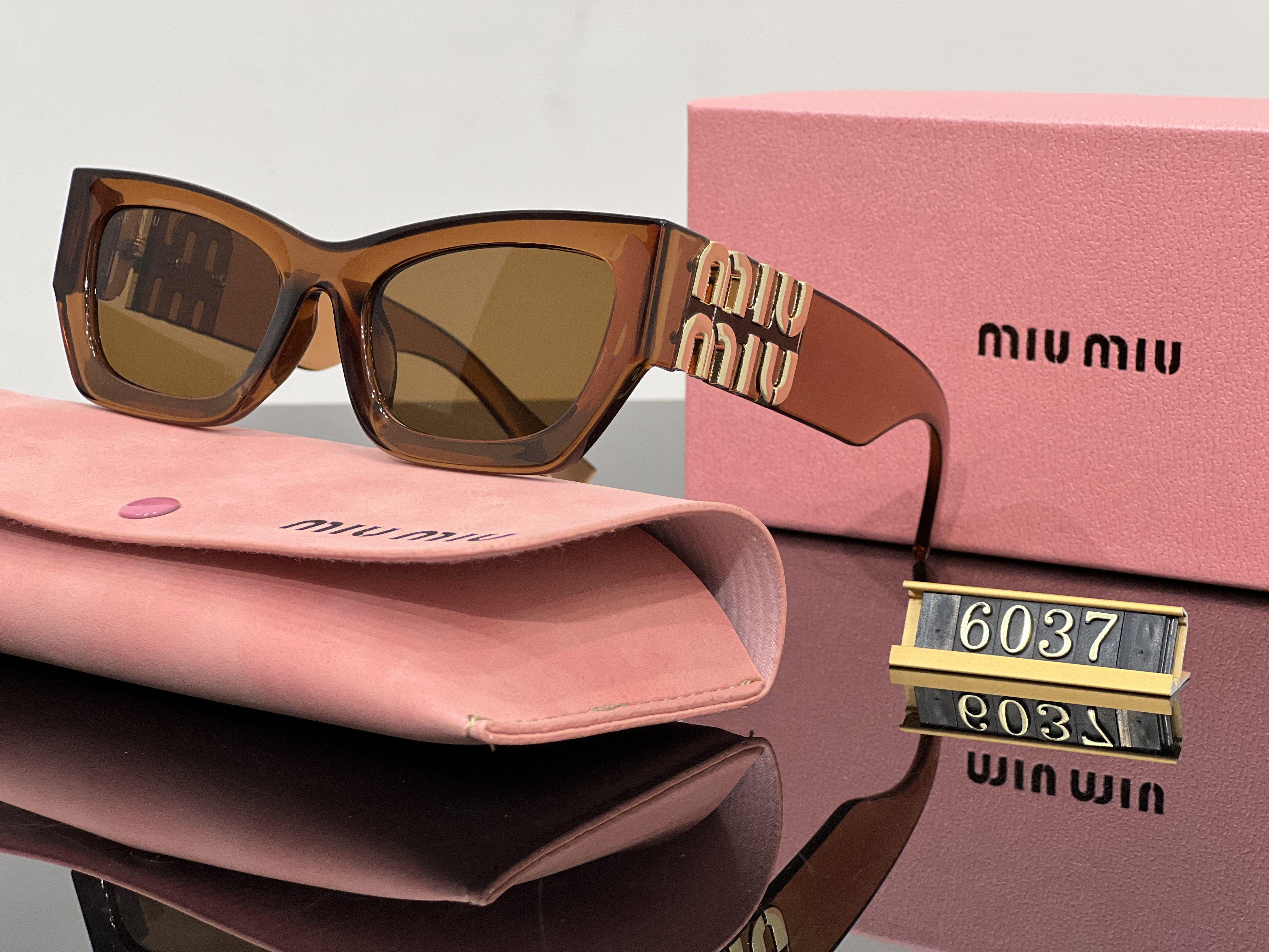 Miu Miu minimalist sunglasses - cnluxepick