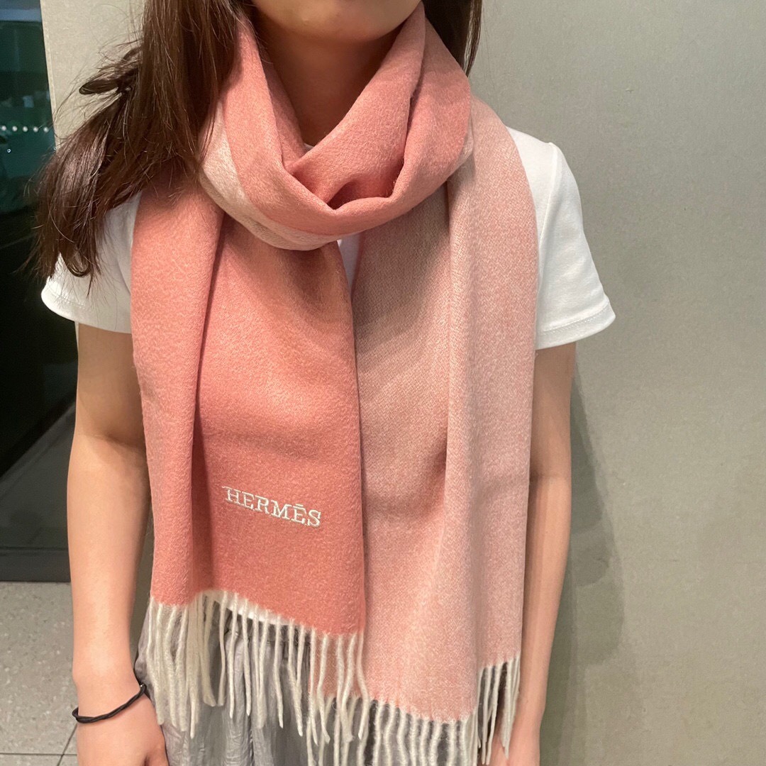 Hermes Cashmere Scarf Ombre Pink For Women 180cm