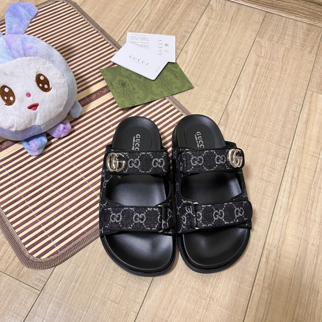 GUCCI Printed Velcro Platform Sandals - cnluxepick