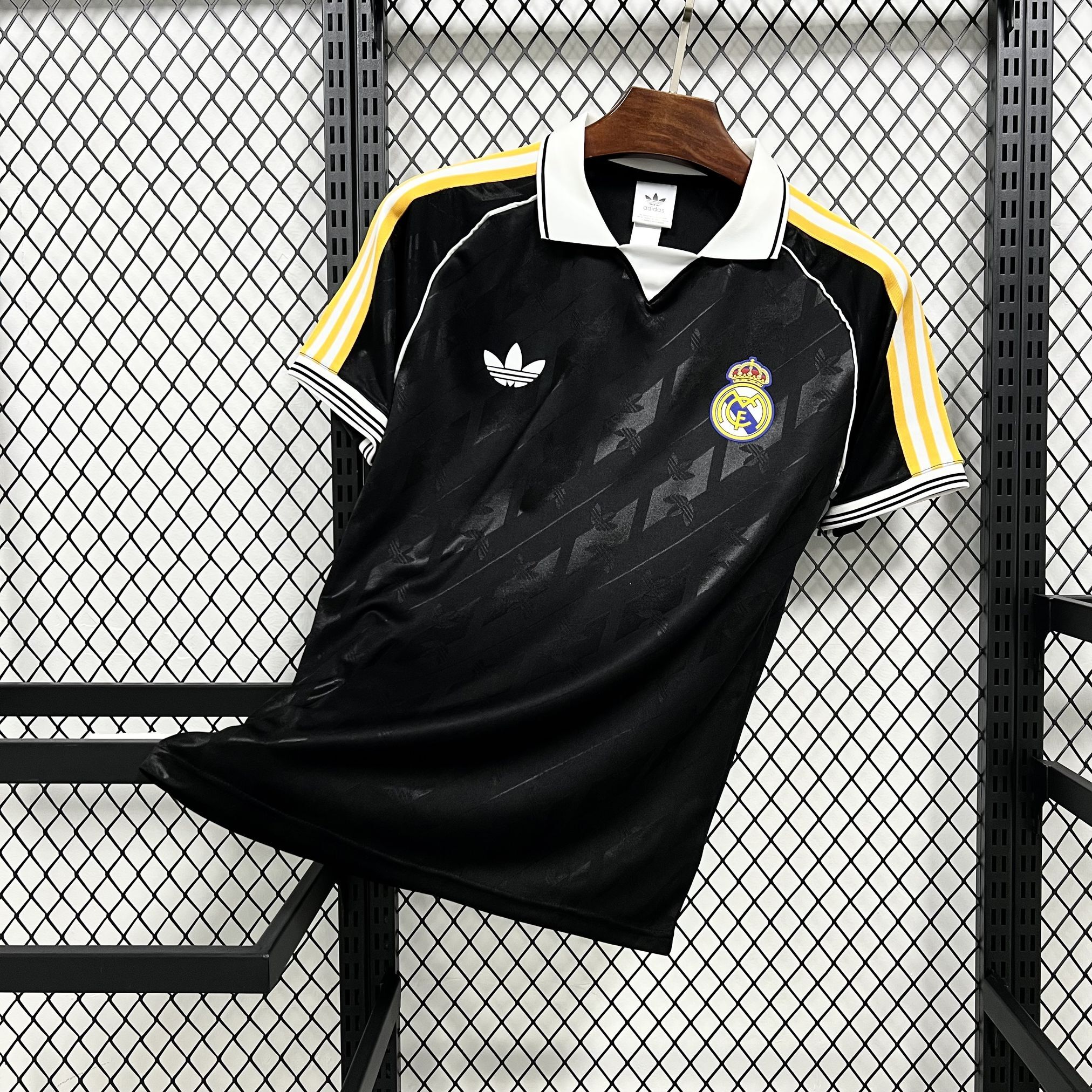 Real Madrid maillot foot 2026 2027€14.99