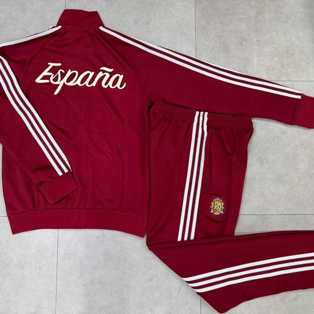 Spain 25-26 Training Set Appears with Long Sleeve Jacket