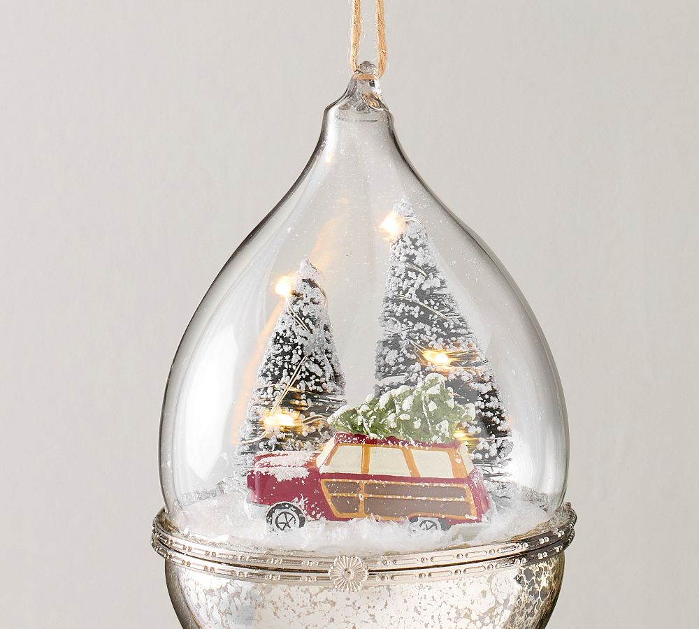 Lit Cloche Ornament  sgtnighsdesigns