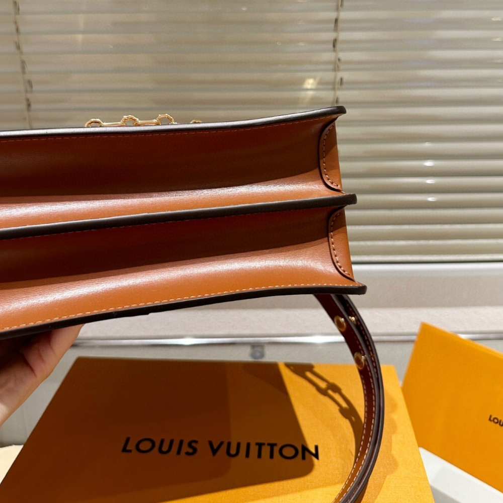 Louis Vuitton Dauphine PM Brown 7.9 Inches M45959