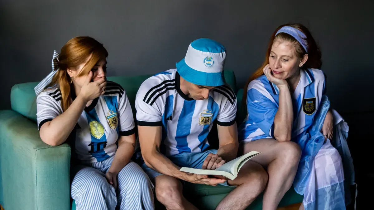 Soccer Uniforms Replicas: The Perfect Way to Show Your Team Spirit