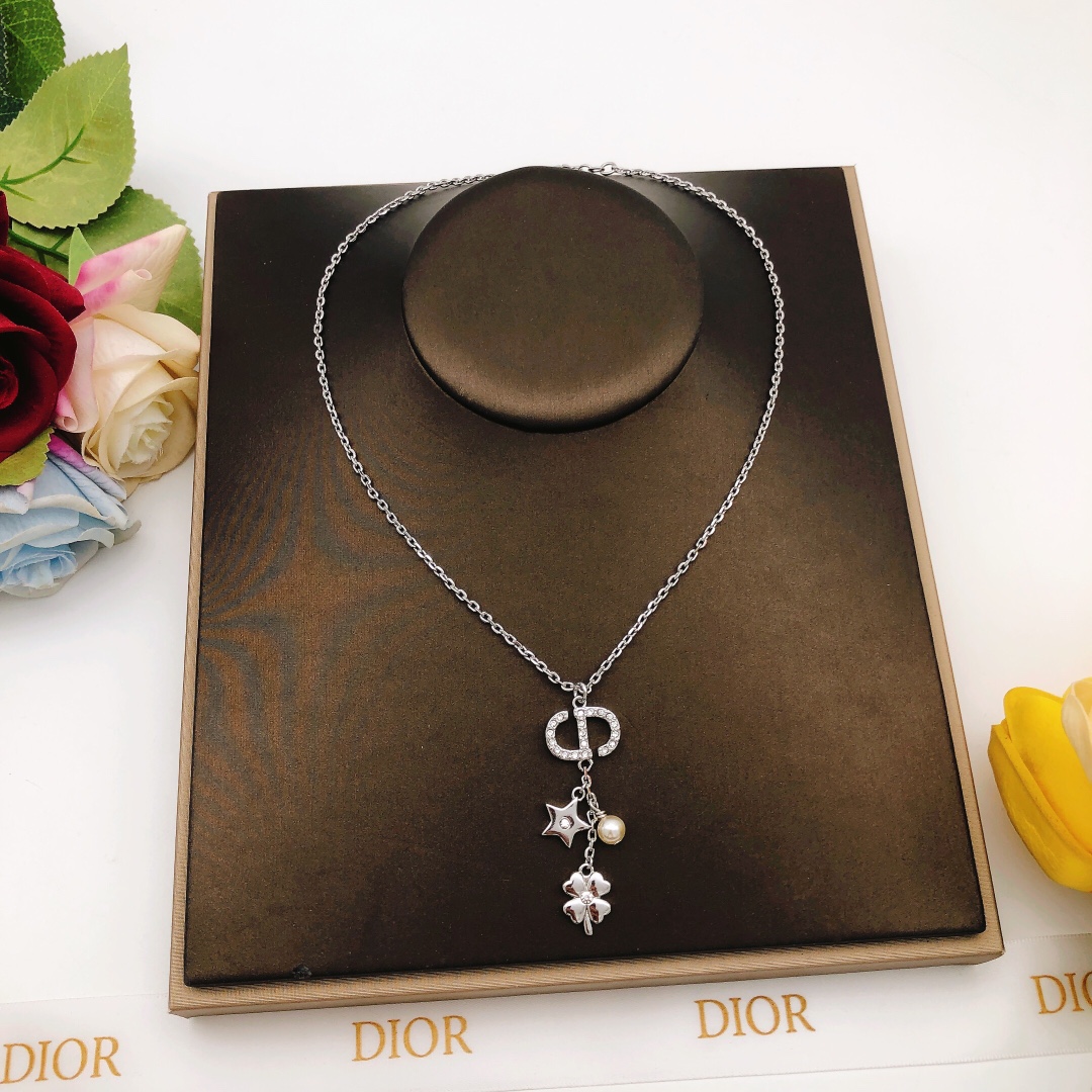 Dior new tassel four-leaf clover star necklace - cnluxepick