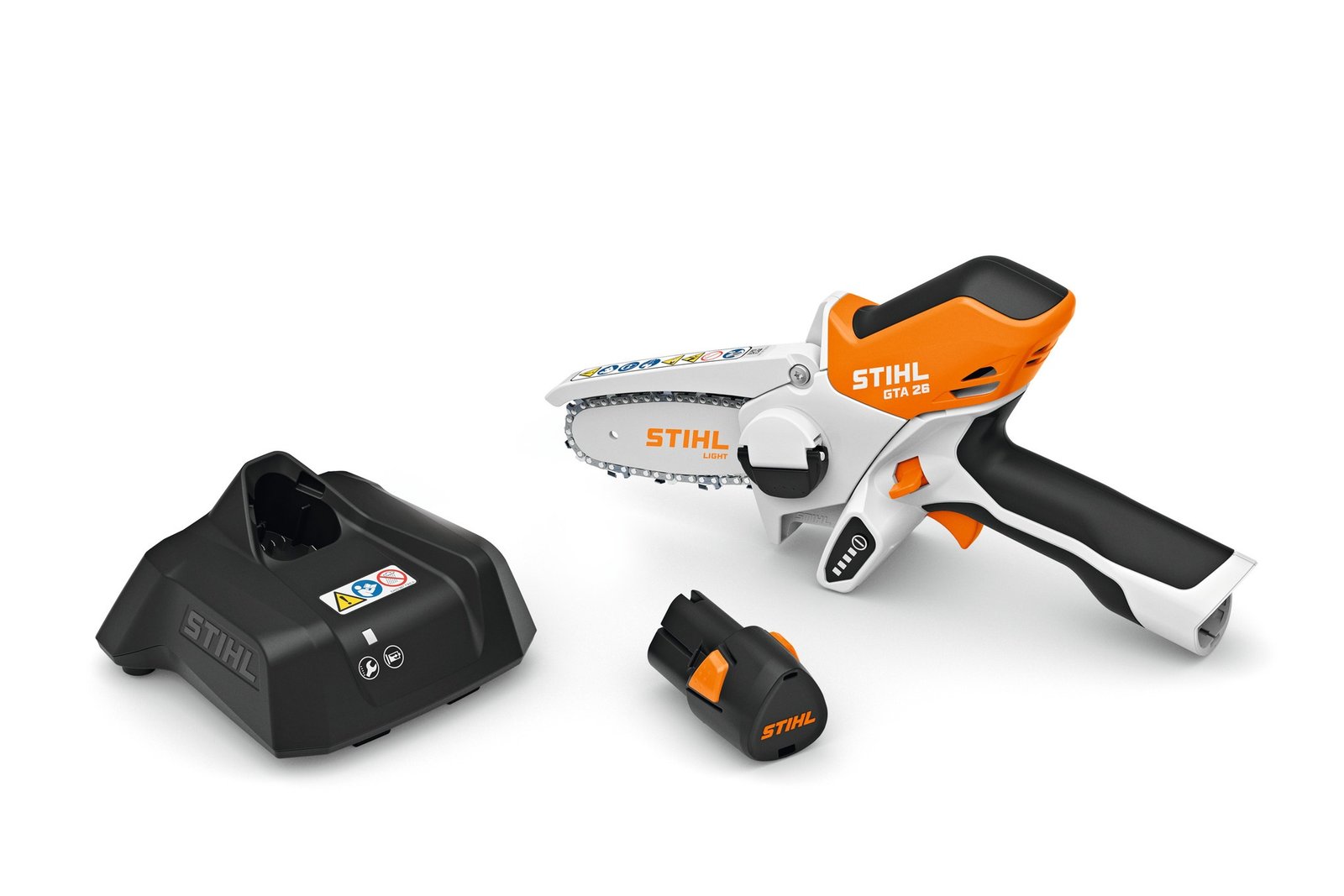 GTA 26 Battery Garden Pruner PRUNER CHAINSAW W/CARRYING CASE, BATTERY AND CHARGER.