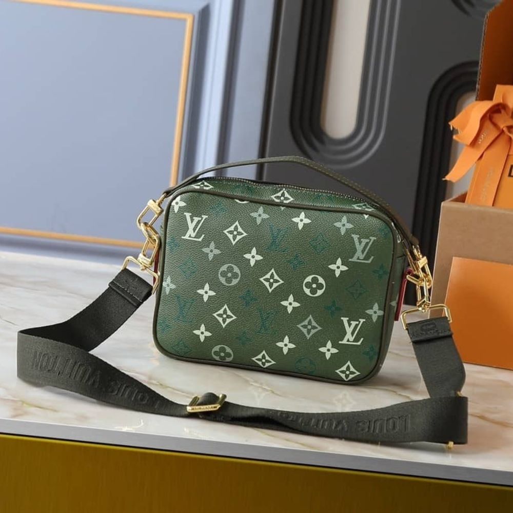 Louis Vuitton Nil Khaki 9.8 Inches M27095