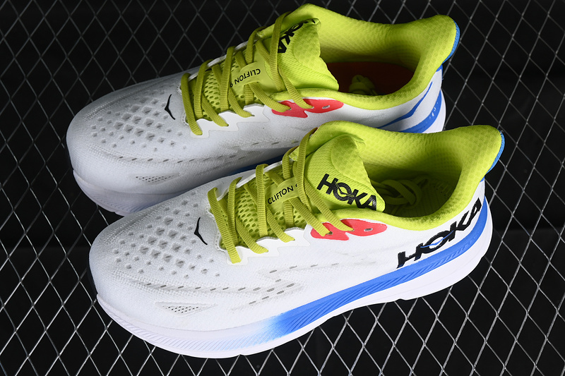 HOKA One One Clifton 9