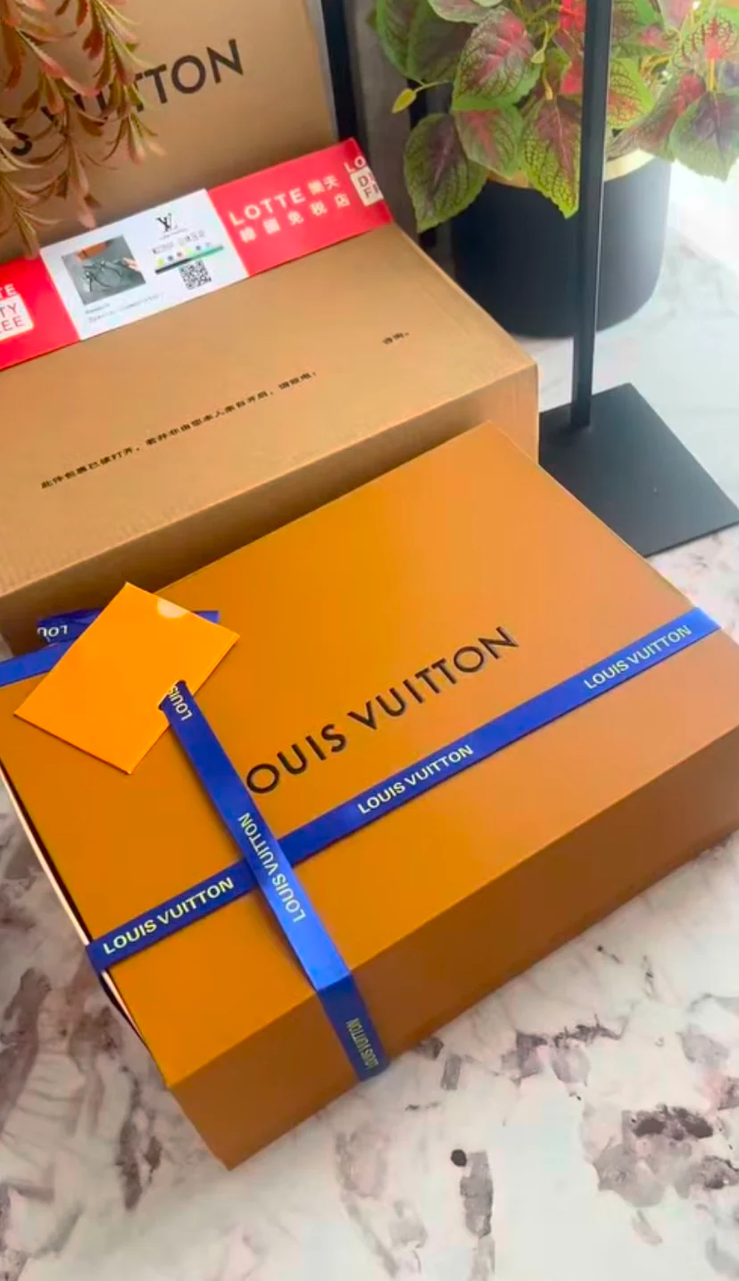 Louis Vuitton Baguette Denim