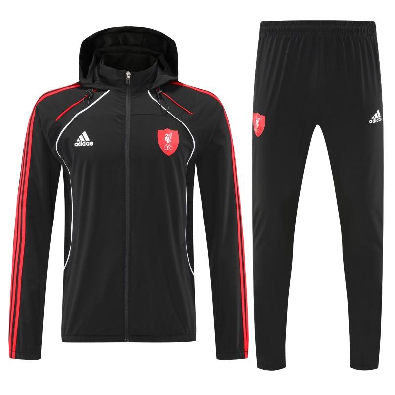 Liverpool Survêtement / Training 2025 2026€39.99