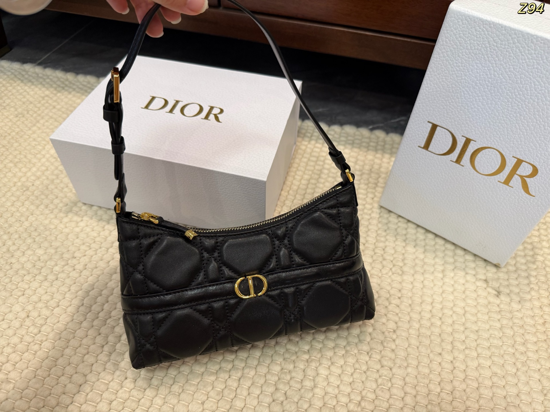 Dior DIOR hobo dumpling shoulder bag - cnluxepick