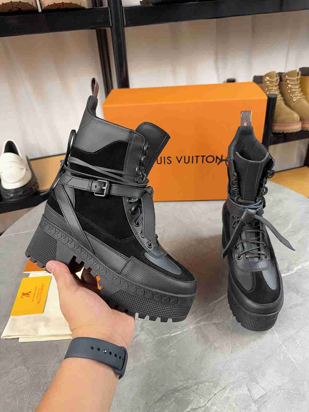 Louis Vuitton Laureate Platform Desert Boot Black 1Ad25F