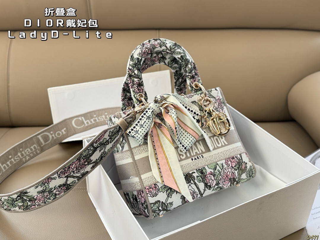 Dior Lady Dior Bag - cnluxepick
