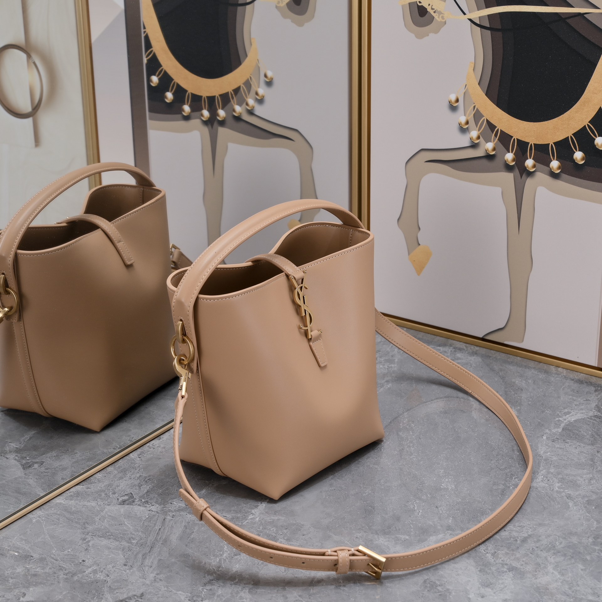 YSL bucket shoulder bag - cnluxepick