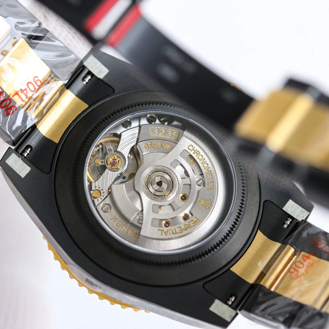 Rolex Sea-Dweller 43mm Silver Black