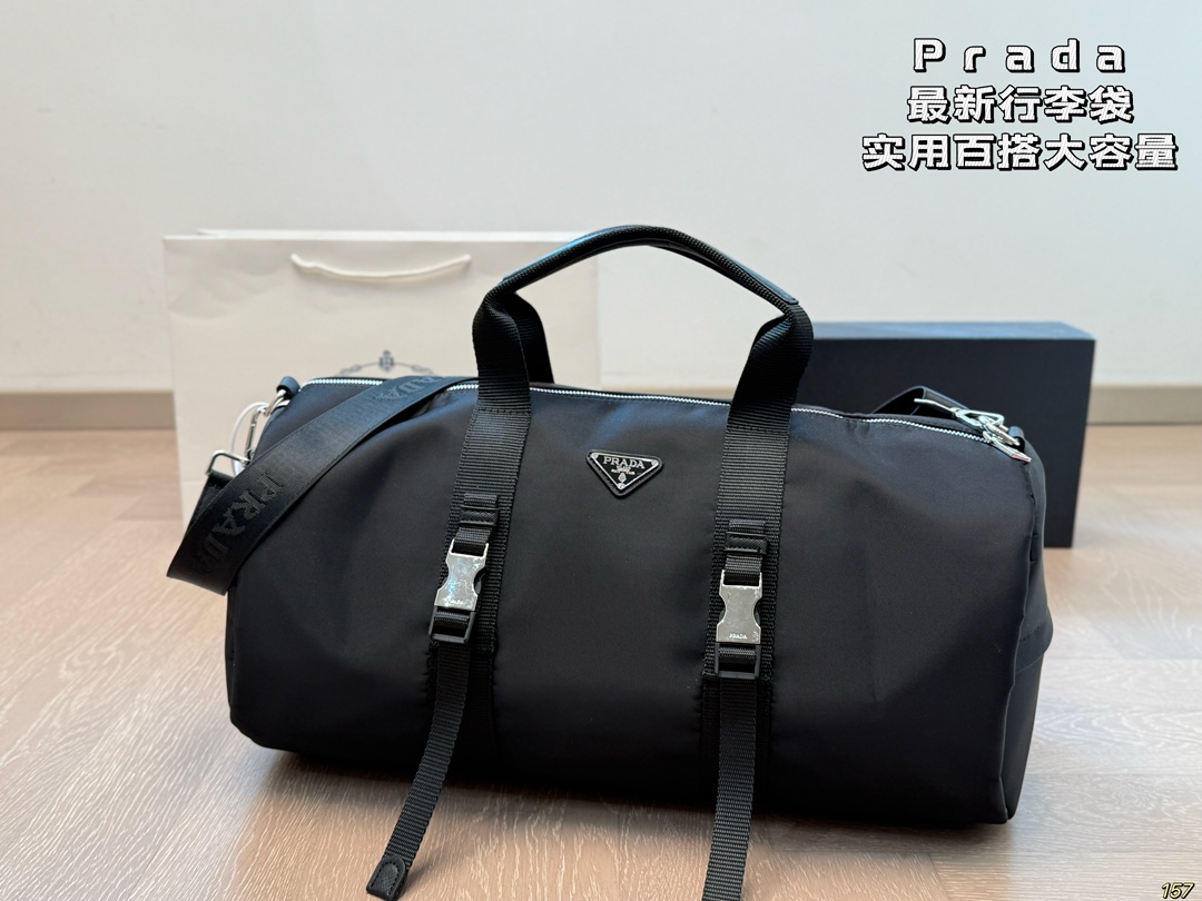 Prada’s latest travel bag is lightweight fashionable and versatile - cnluxepick