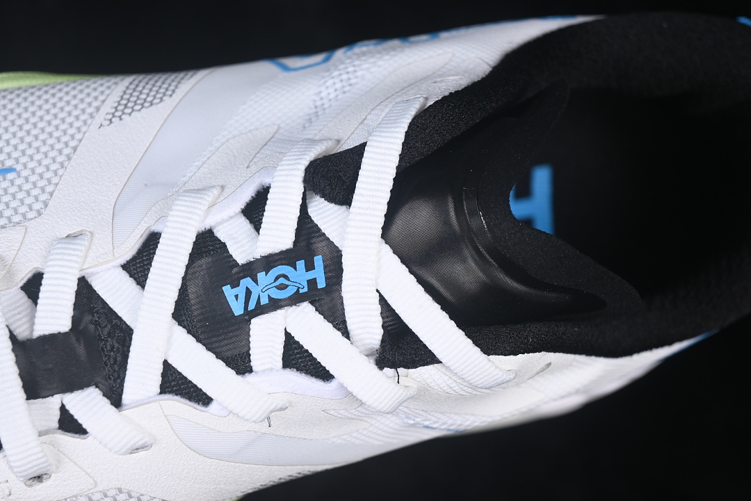 HOKA One One Speedgoat 7