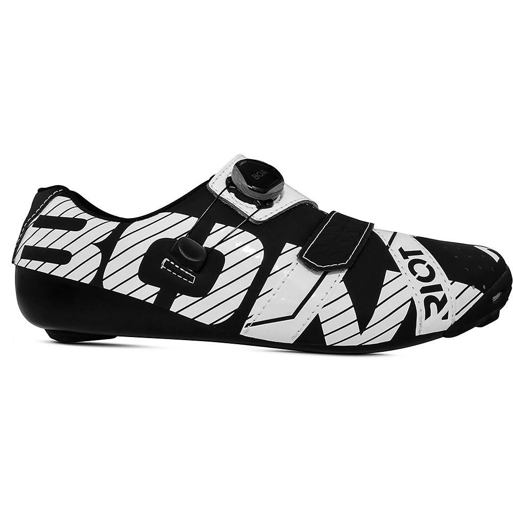 Riot+ Black/White 44.5 / 10 / Standard