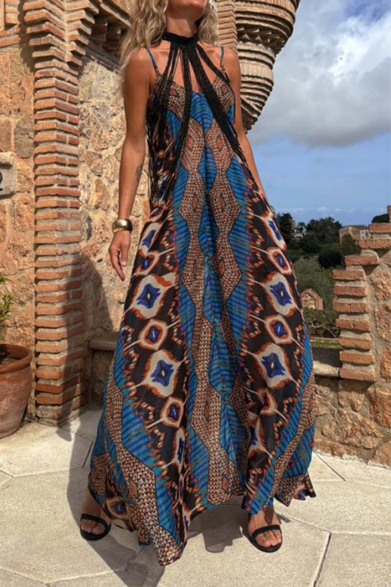 Geometric Print Maxi Dress with Halter NecklineClistos