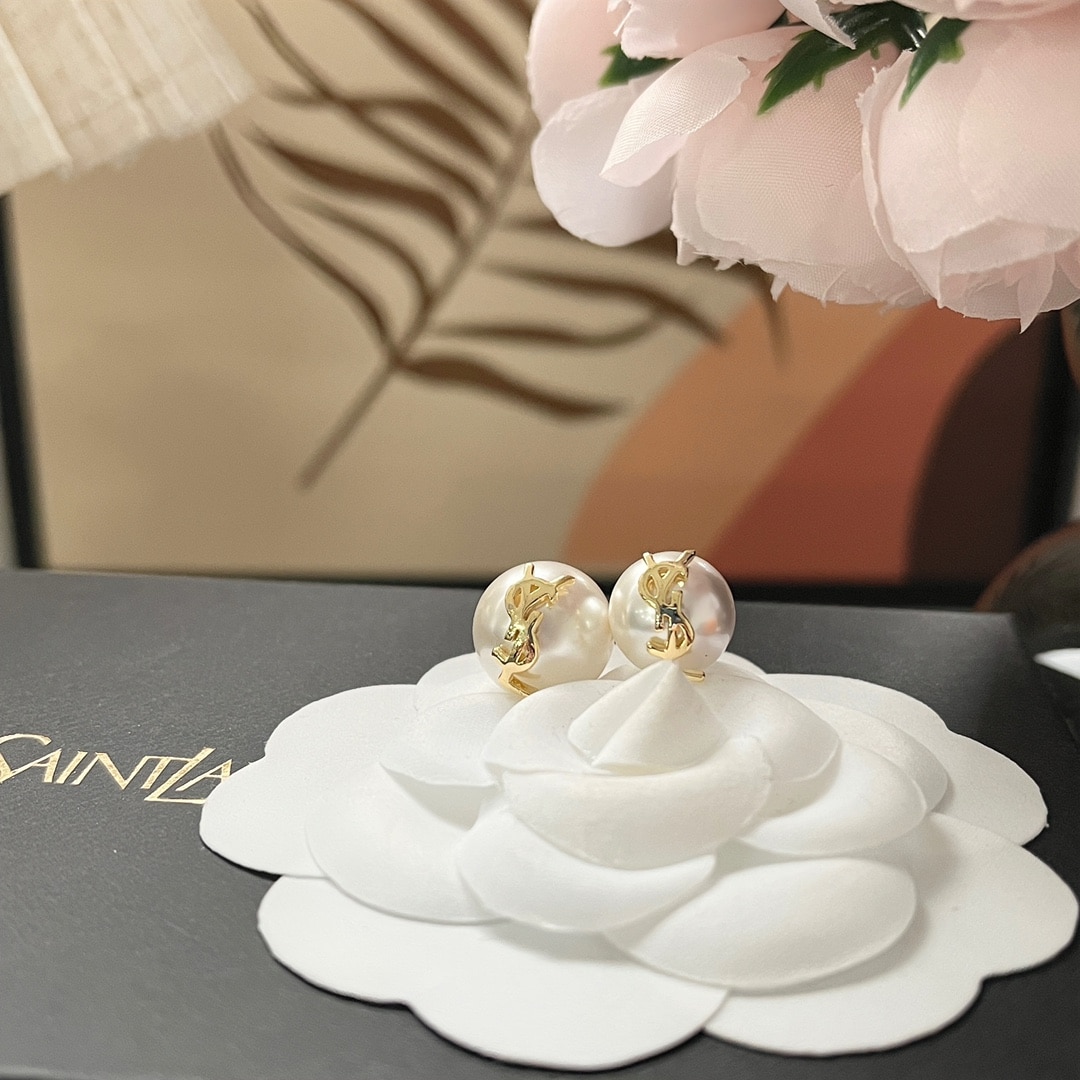 Saint Laurent Cassandre Pearl Earrings In Metal 691563Y15269018