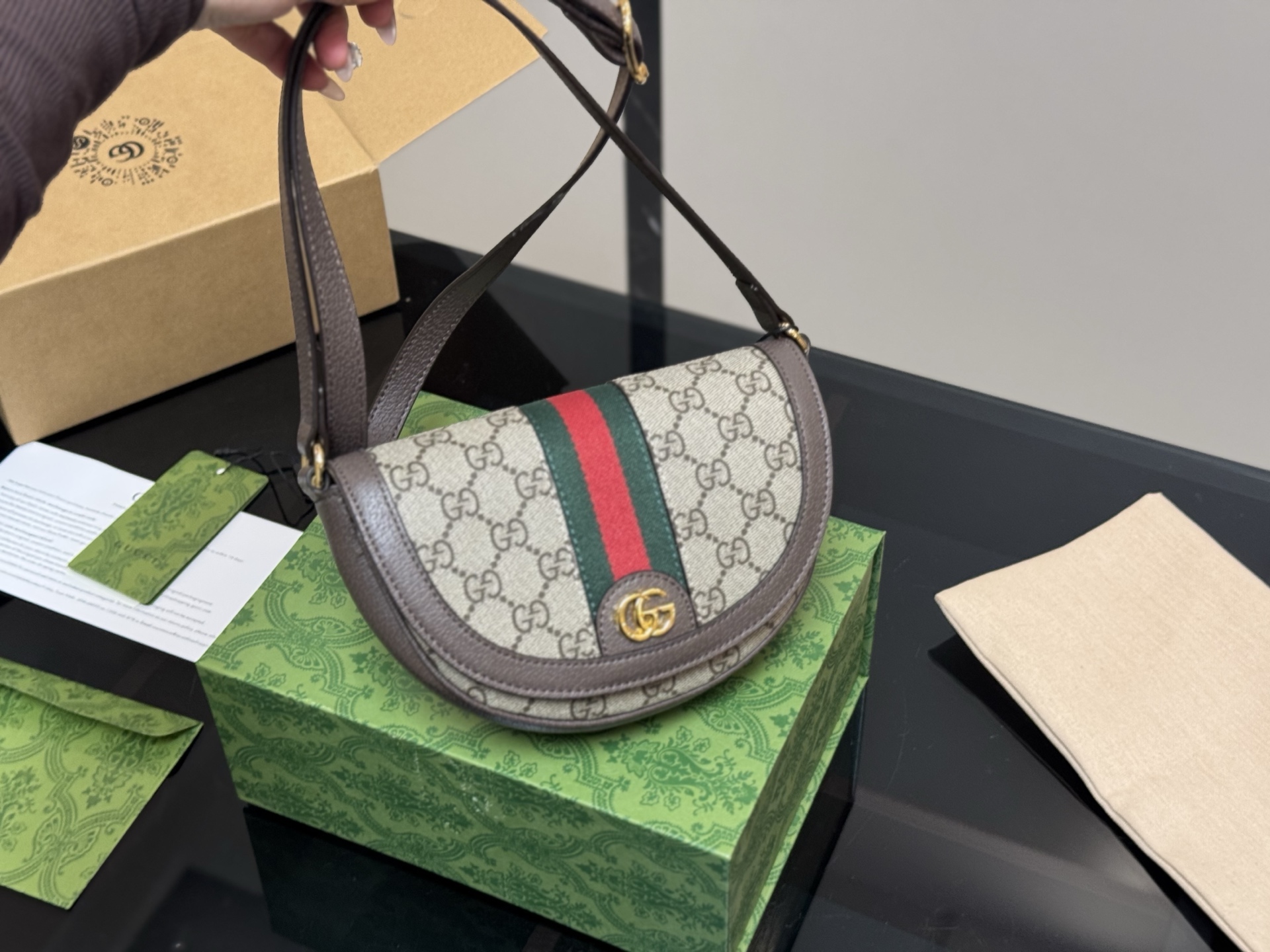 Gucci ophidia classic saddle bag - cnluxepick