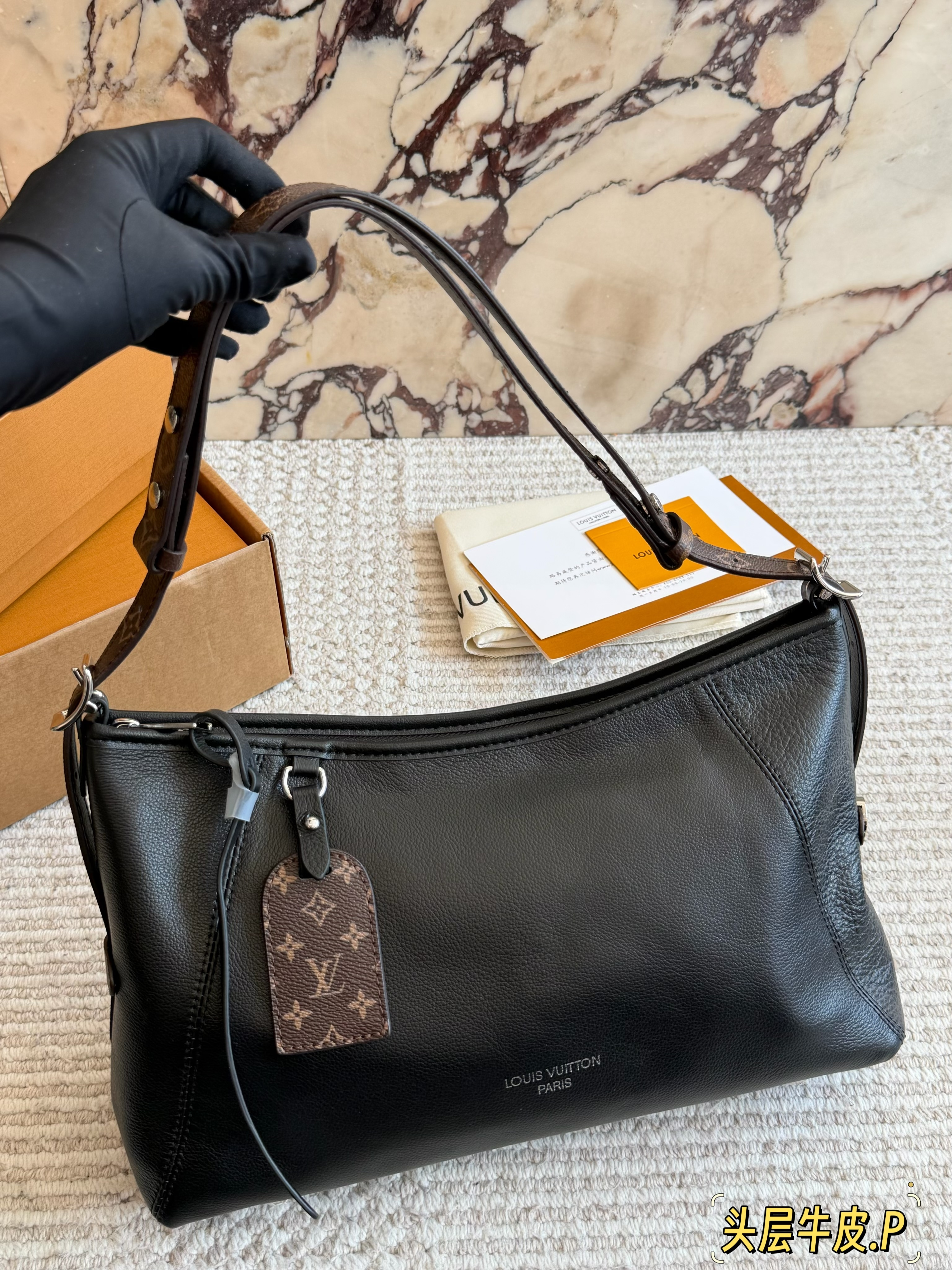 LV Carryall Shoulder Bag - cnluxepick